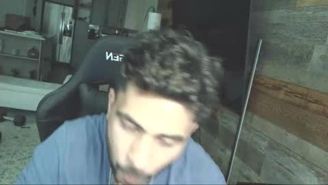 Snapshot of neilsing chatting on 01.14.26 neil online show from 01.14.26