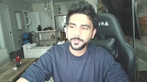 Snapshot of neilsing chatting on 04.08.26 neil online show from 04.08.26