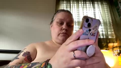 Snapshot of nellatlas chatting on 04.15.26 Nellie Atlas online show from 04.15.26