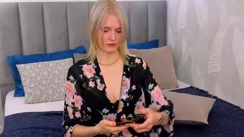 Snapshot of nellloyns chatting on 02.27.25 Nelly online show from 02.27.25