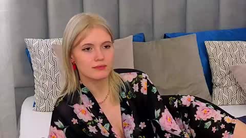 Snapshot of nellloyns chatting on 02.27.25 Nelly online show from 02.27.25