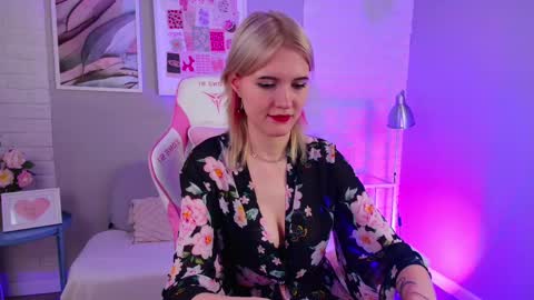 Snapshot of nellloyns chatting on 03.03.25 Nelly online show from 03.03.25