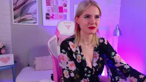 Snapshot of nellloyns chatting on 03.03.25 Nelly online show from 03.03.25