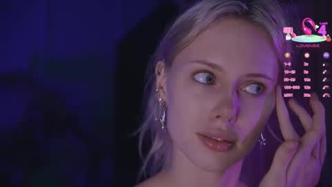 Snapshot of nelly_carroll chatting on 11.09.25 I am Nelly3 online show from 11.09.25