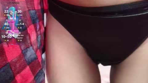 Snapshot of nelly_willd chatting on 03.13.26 nelly online show from 03.13.26