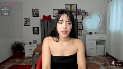 nenitaa_ online show from 05.06.26