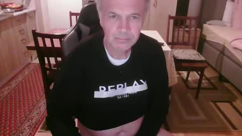 neno89654 online show from 10.27.25