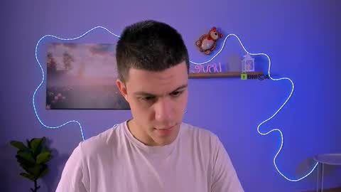 neo_raze_ online show from 03.19.26