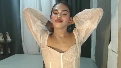 neomi online show from 11.20.25