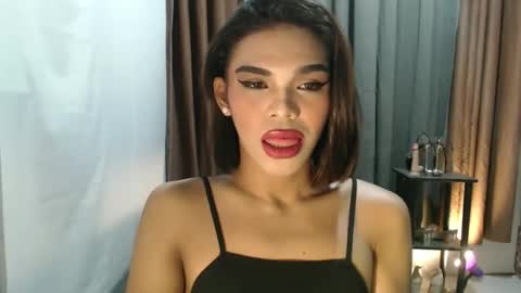 neomi online show from 03.23.26