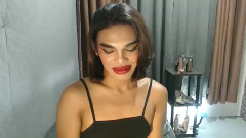 neomi online show from 04.11.26