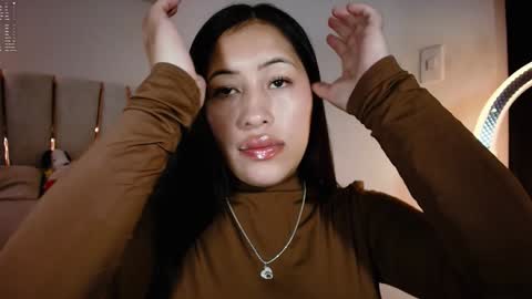 Helena    Every Friday new video for my fan club loves  online show from 01.24.25