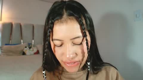 Helena    Every Friday new video for my fan club loves  online show from 02.05.25