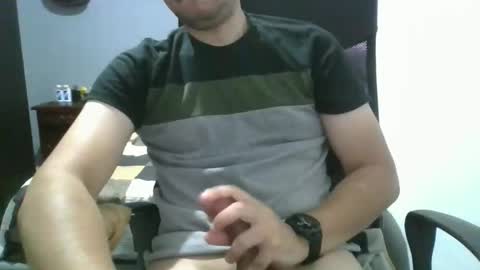 Snapshot of nerdxxx94 chatting on 04.16.26 MrBull online show from 04.16.26