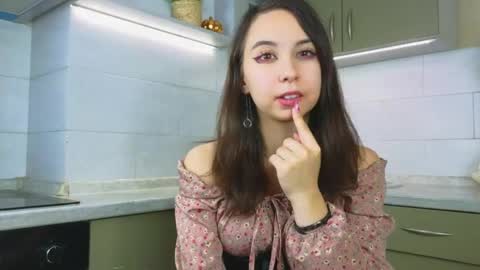 Snapshot of nerixalvire chatting on 05.11.26 Emily online show from 05.11.26