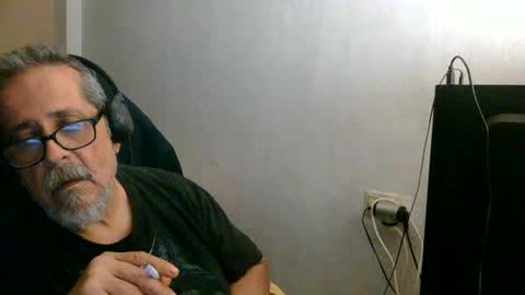 Snapshot of neron401 chatting on 05.24.26 neron401 online show from 05.24.26