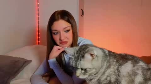 Snapshot of nessarosse chatting on 02.21.25 Nessa online show from 02.21.25