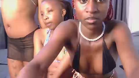 Snapshot of nessie30 chatting on 03.11.26 nessie online show from 03.11.26