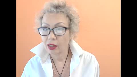 NessyJenixs online show from 10.12.25