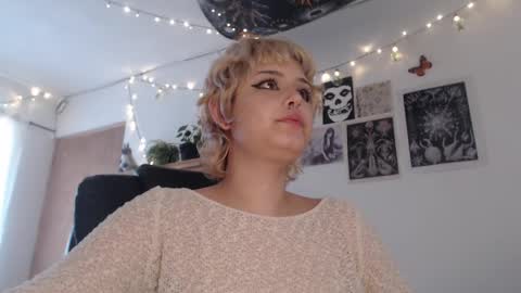 Snapshot of neurotic_witch chatting on 03.07.25 Mar online show from 03.07.25