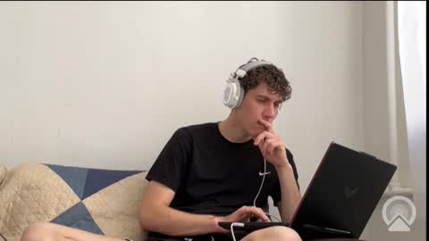 Snapshot of nevaldemar chatting on 05.19.26 nevaldemar online show from 05.19.26