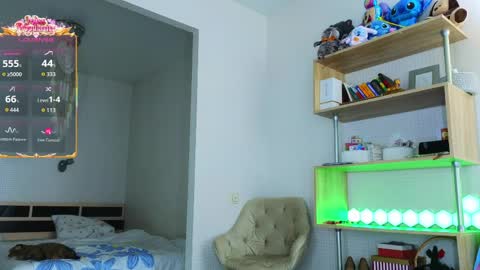 Snapshot of nevergiveup_1 chatting on 03.31.26 never give up online show from 03.31.26