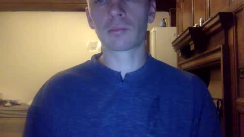 Snapshot of nevermind298079 chatting on 02.14.25 nevermind298079 online show from 02.14.25