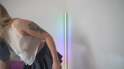 new dee online show from 11.10.25