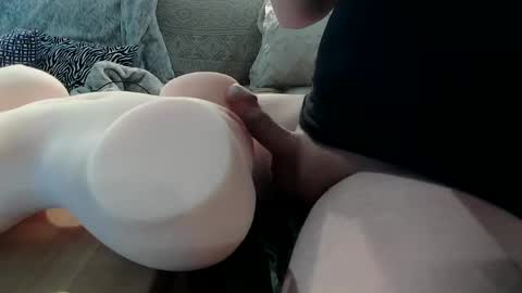 Snapshot of newaroundhere26 chatting on 02.14.25 Newaroundhere26 online show from 02.14.25