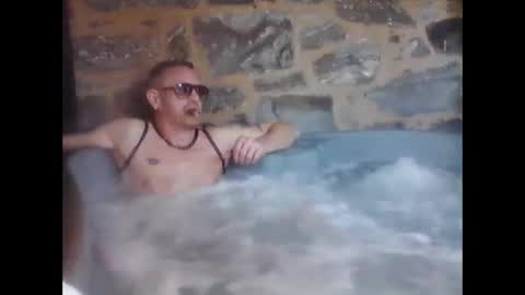 Snapshot of newfun11 chatting on 12.22.24 newfun11 online show from 12.22.24