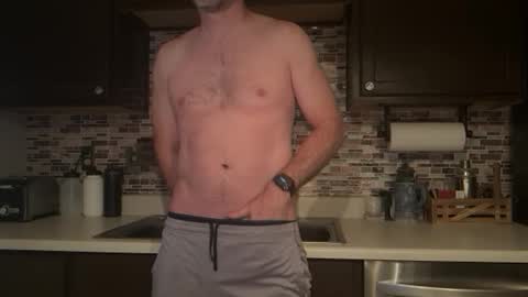 Snapshot of newguy_097 chatting on 12.04.25 newguy_097 online show from 12.04.25