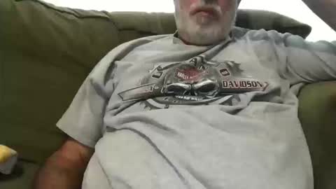 Snapshot of newtman68 chatting on 10.15.25 newtman68 online show from 10.15.25