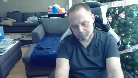 Snapshot of newvvorld chatting on 12.22.24 NewWorld online show from 12.22.24