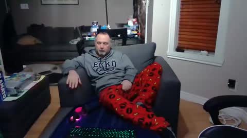 Snapshot of newvvorld chatting on 01.06.25 NewWorld online show from 01.06.25