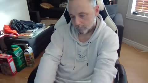 Snapshot of newvvorld chatting on 01.26.25 NewWorld online show from 01.26.25