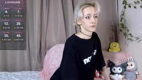 NextVibe1 online show from 11.24.25