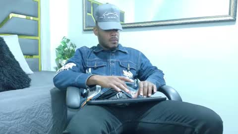 Snapshot of neytanmalcon chatting on 11.06.25 neytanmalcon online show from 11.06.25