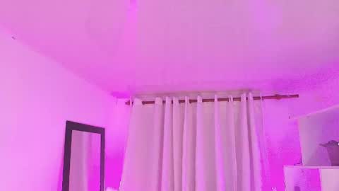 Snapshot of nezo_ chatting on 04.25.26 Angie Instagram angie julianac add me online show from 04.25.26