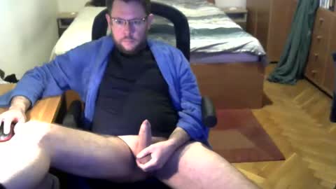 Snapshot of nezoss chatting on 02.24.26 nezoss online show from 02.24.26