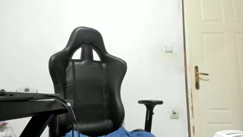 Snapshot of nezukokamado chatting on 01.15.26 Shinobu Koch online show from 01.15.26