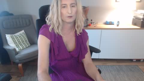 Alia Sparkles online show from 02.18.25