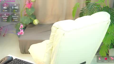 nhatlinhnguyen online show from 12.14.25