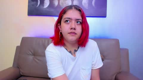 Estefani  online show from 02.03.25