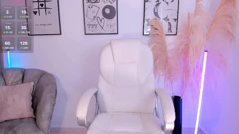 Nia online show from 10.15.25