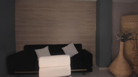 SQUIRTER DOLL    online show from 12.27.24