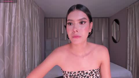 Call me Nia  online show from 03.05.25