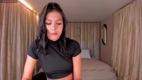 Call me Nia  online show from 10.21.25