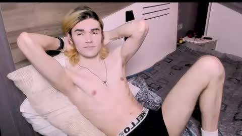 Snapshot of nic_ky chatting on 03.12.26 Nick PVT is open FanslyTwitter - Nic kycb online show from 03.12.26