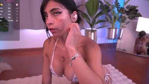 Dani 3 online show from 01.19.25