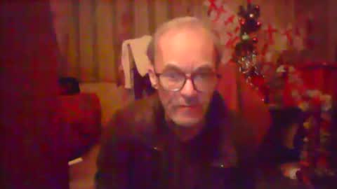 Snapshot of nice6body chatting on 12.24.24 nice6body online show from 12.24.24